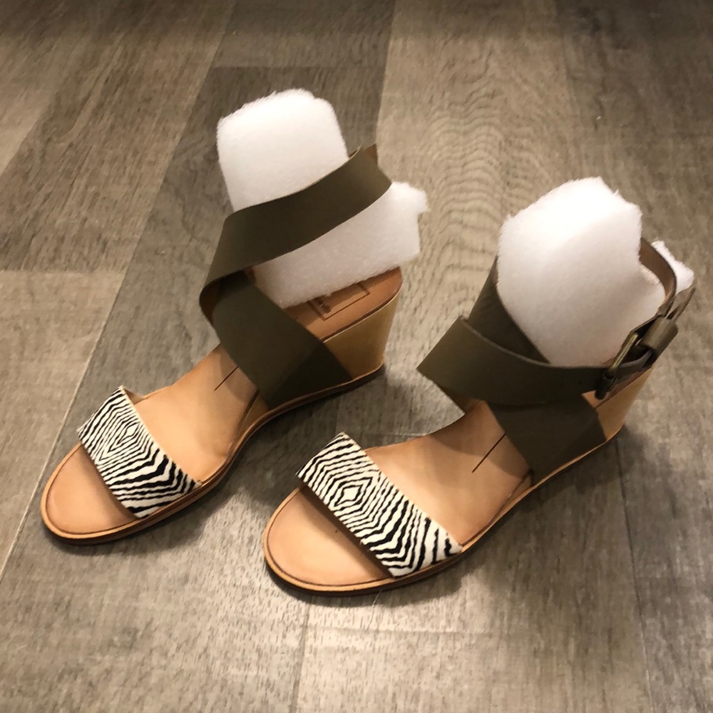 Dolce Vita Wedge Sandals size 5 NWOT